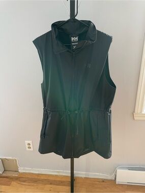 Helly Hansen Black Sleeveless Drawstring Waist Vest